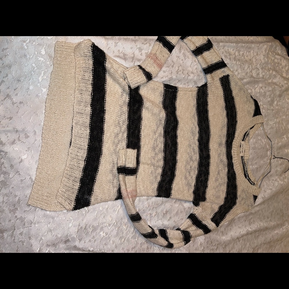 Black & white sweater